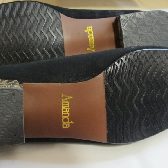 Amanda black velvet flats with tiger print in 8.5S - Picture 7 of 7